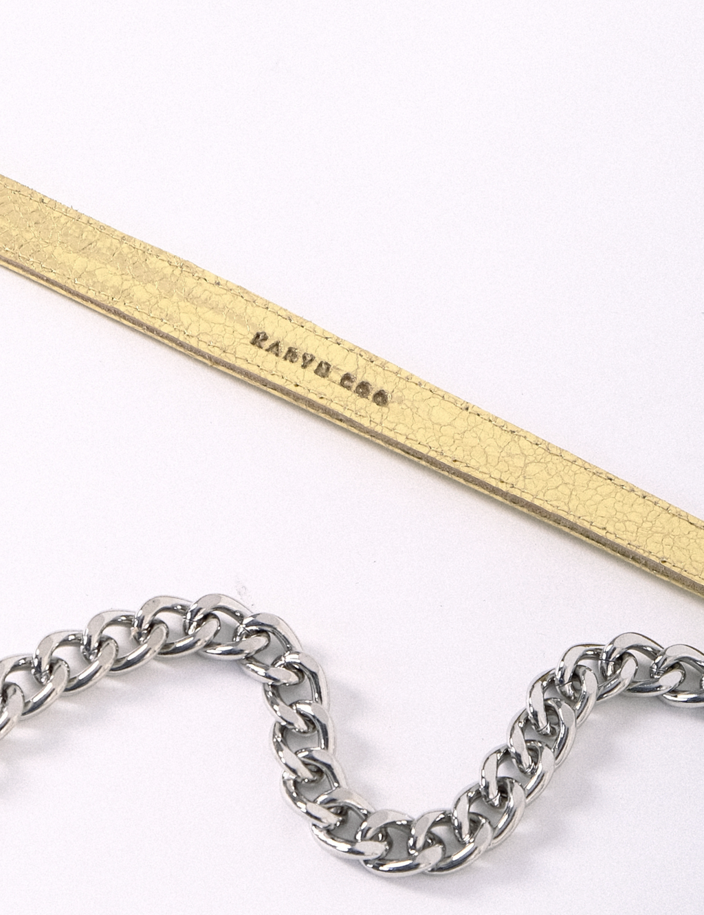 Cadena Rocket oro
