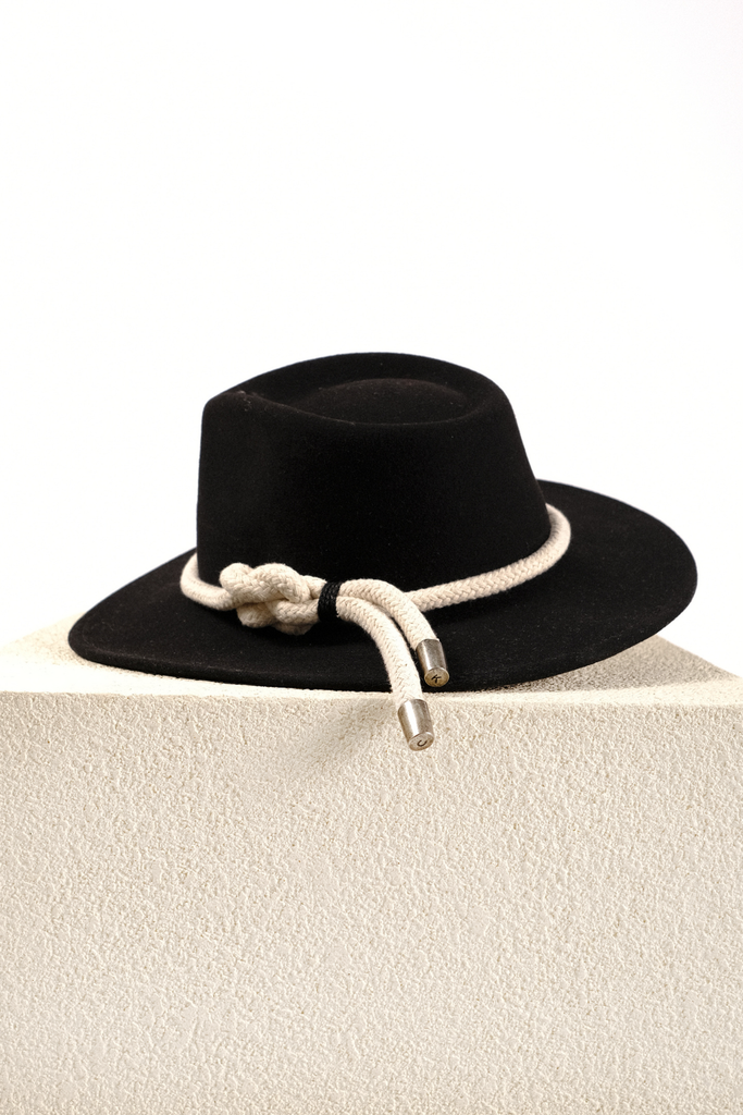 Sombrero Wayne Negro