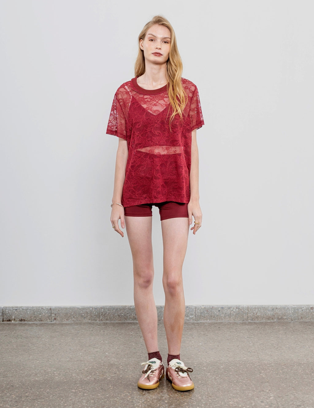 Polera Rose Oversize Encaje Burdeo