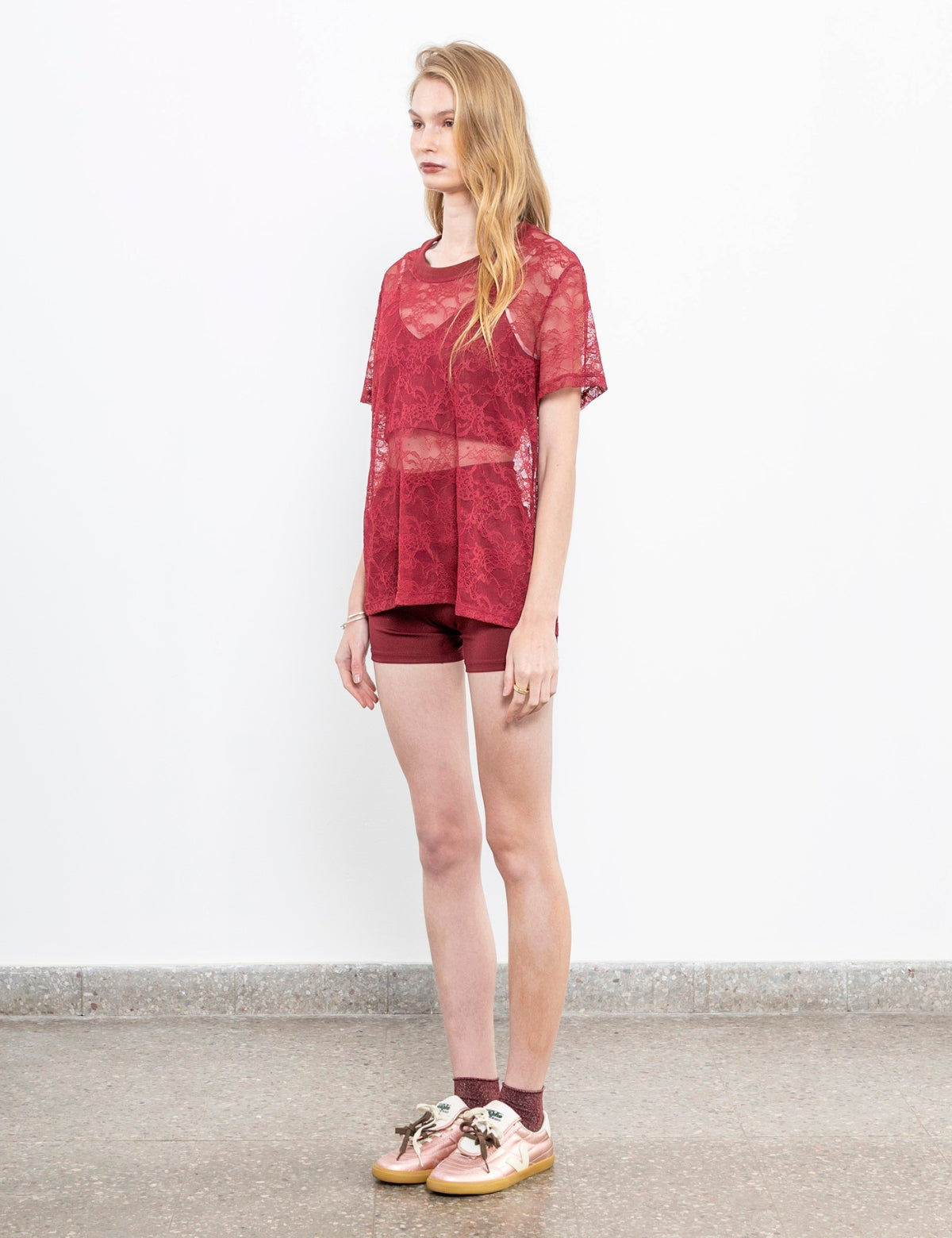 Polera Rose Oversize Encaje Burdeo