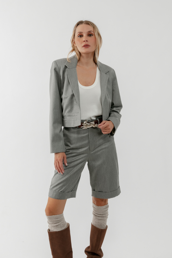 Bermuda sastre Luisa gris