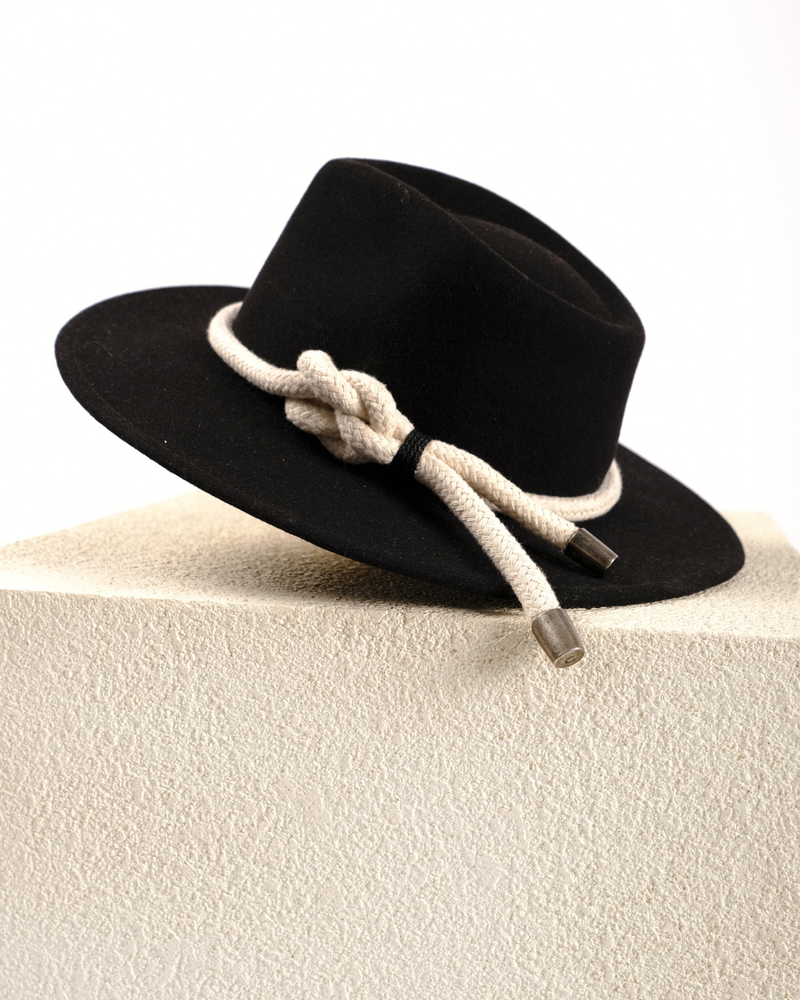 Sombrero Wayne Negro