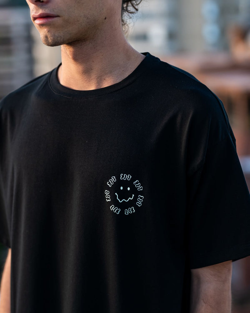 Polera Zac glow in the dark negro