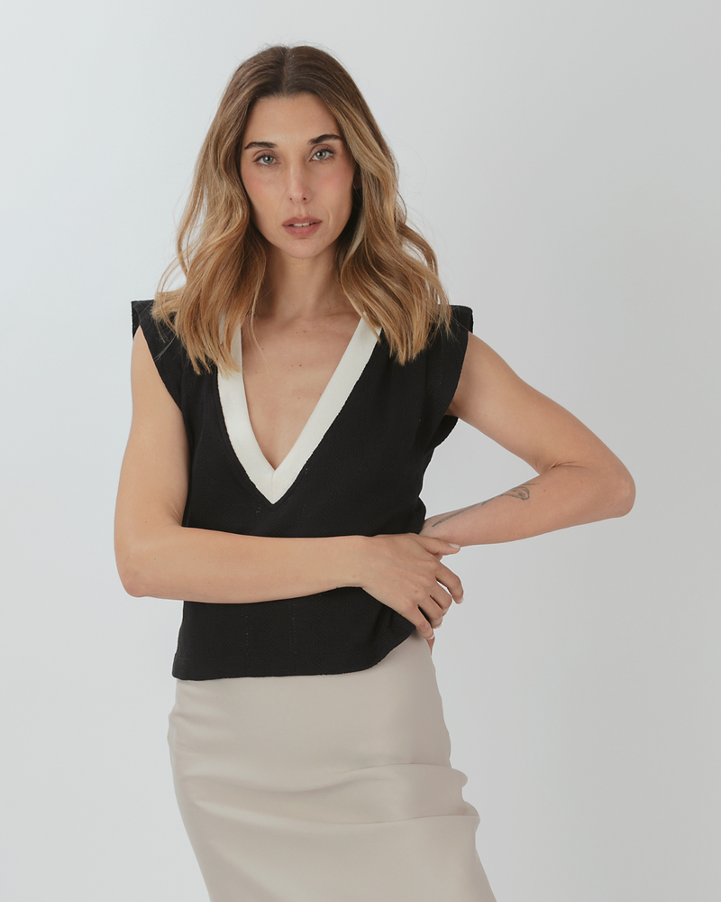 Polera tejida Saskia Negro