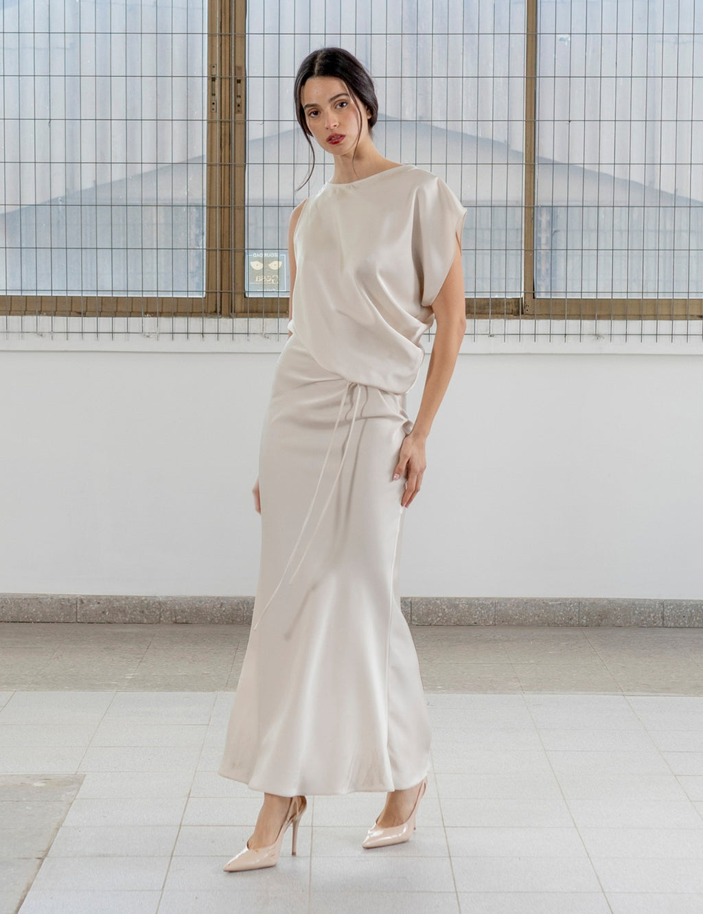 Vestido Raso Fluir Hueso