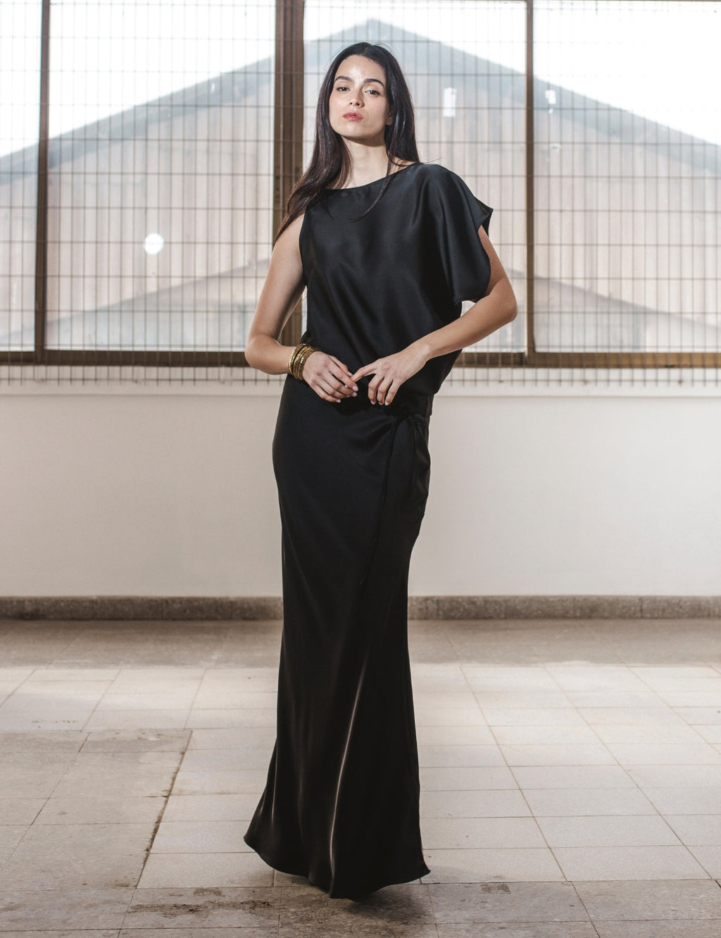 Vestido Raso Fluir Negro