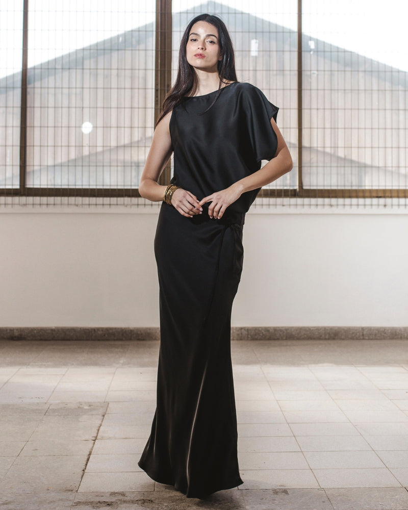 Vestido Raso Fluir Negro
