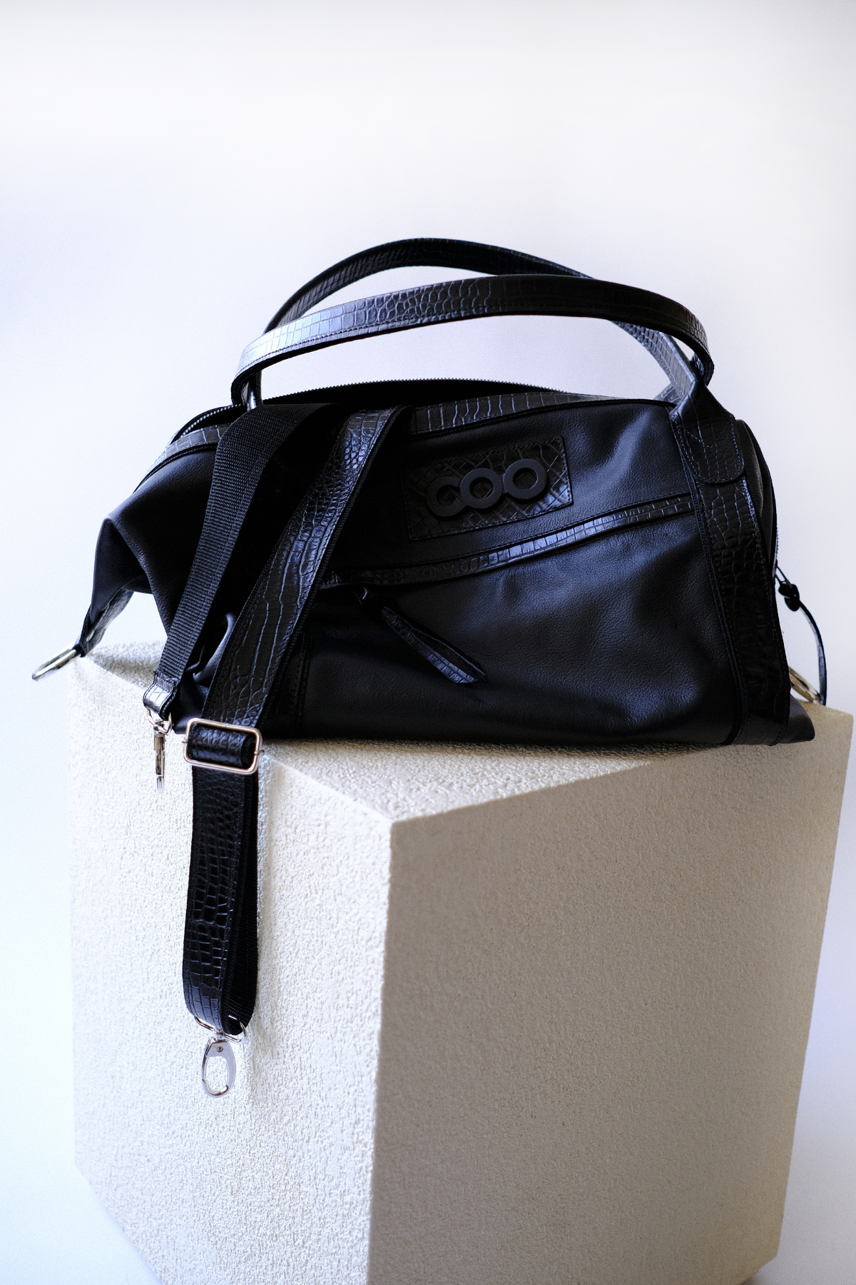 Matt black Dixie leather bag