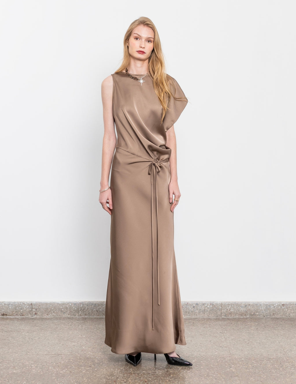 Vestido Raso Fluir Taupé