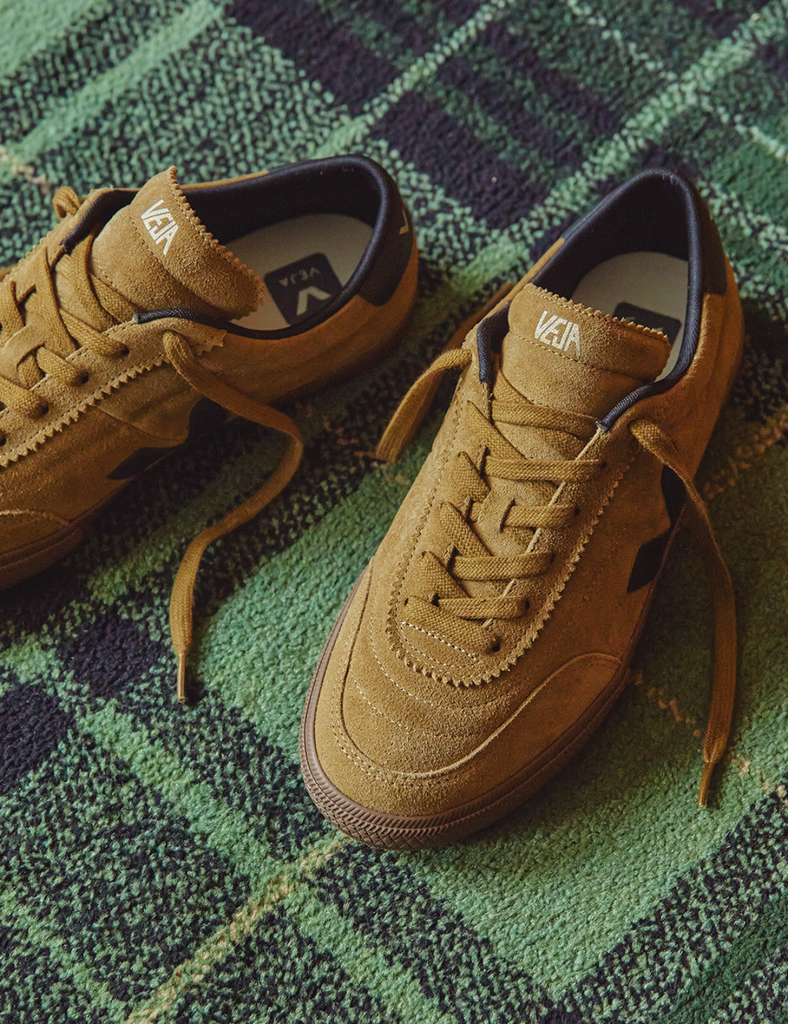 Zapatilla Veja Paneka Suede Tent Black Bark