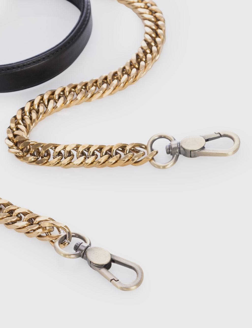 Cadena accesorio Rocket Negro Oro