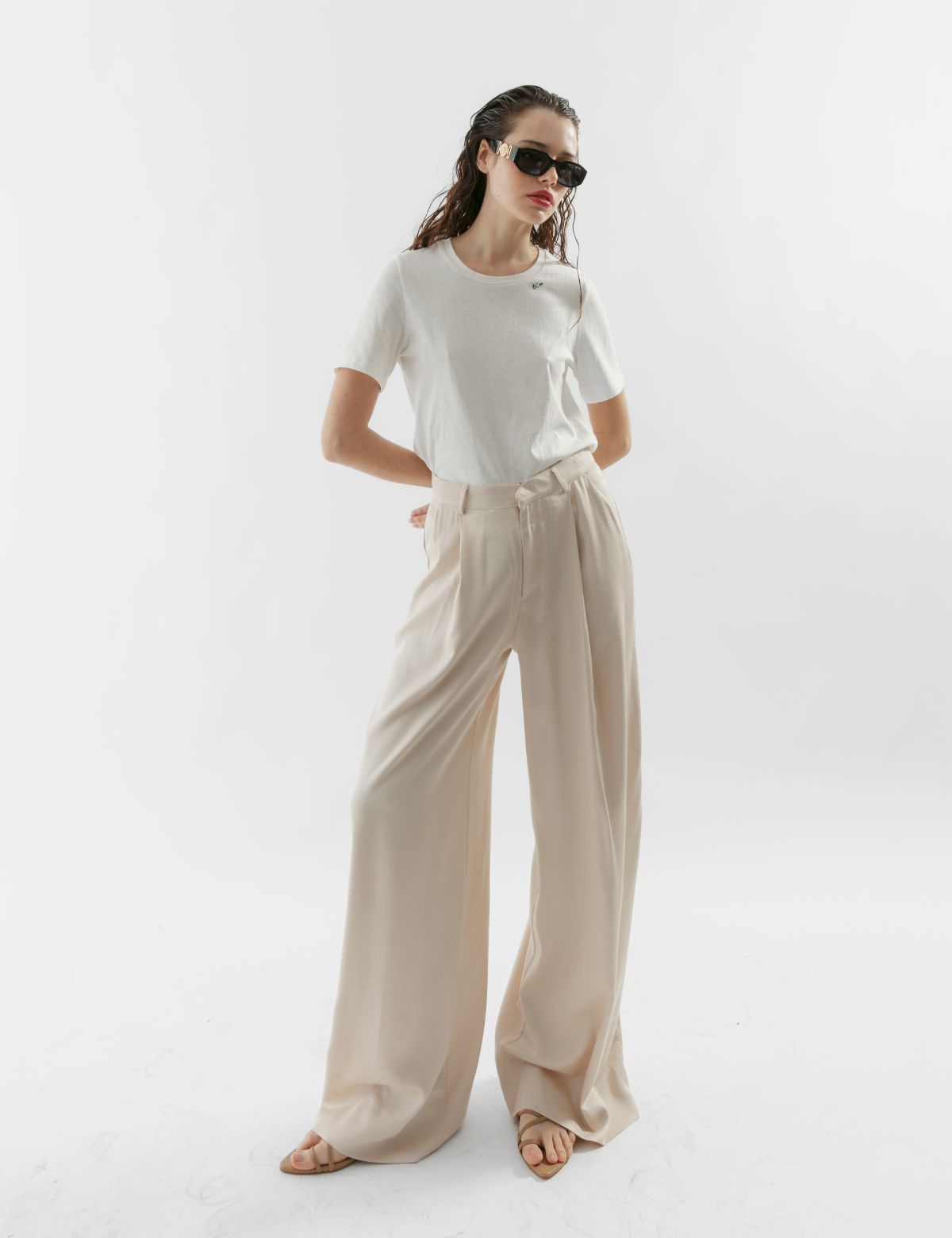 Pantalón viscosa Bardot beige