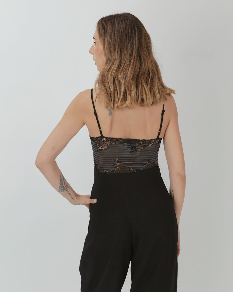 Peto Encaje Auris Acero