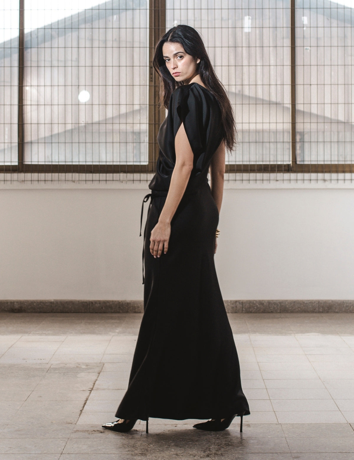 Vestido Raso Fluir Negro