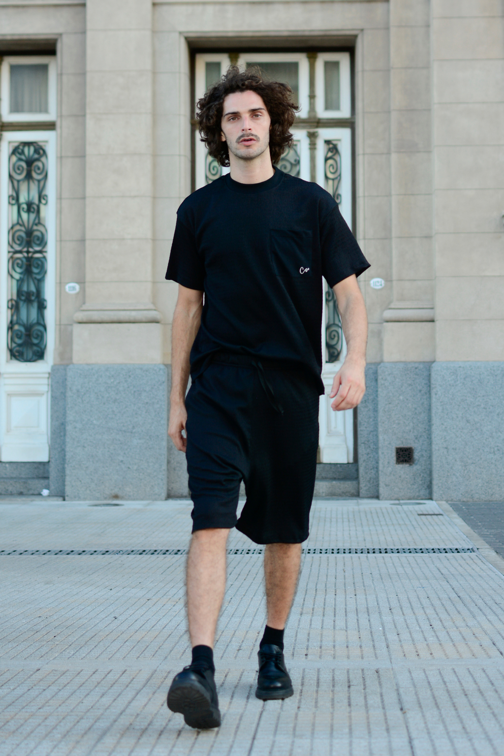 Short textura Truan